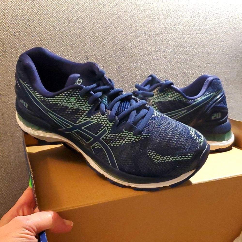 NEW ASICS GEL NIMBUS 20 Indigo Blue Opal Green 8 M